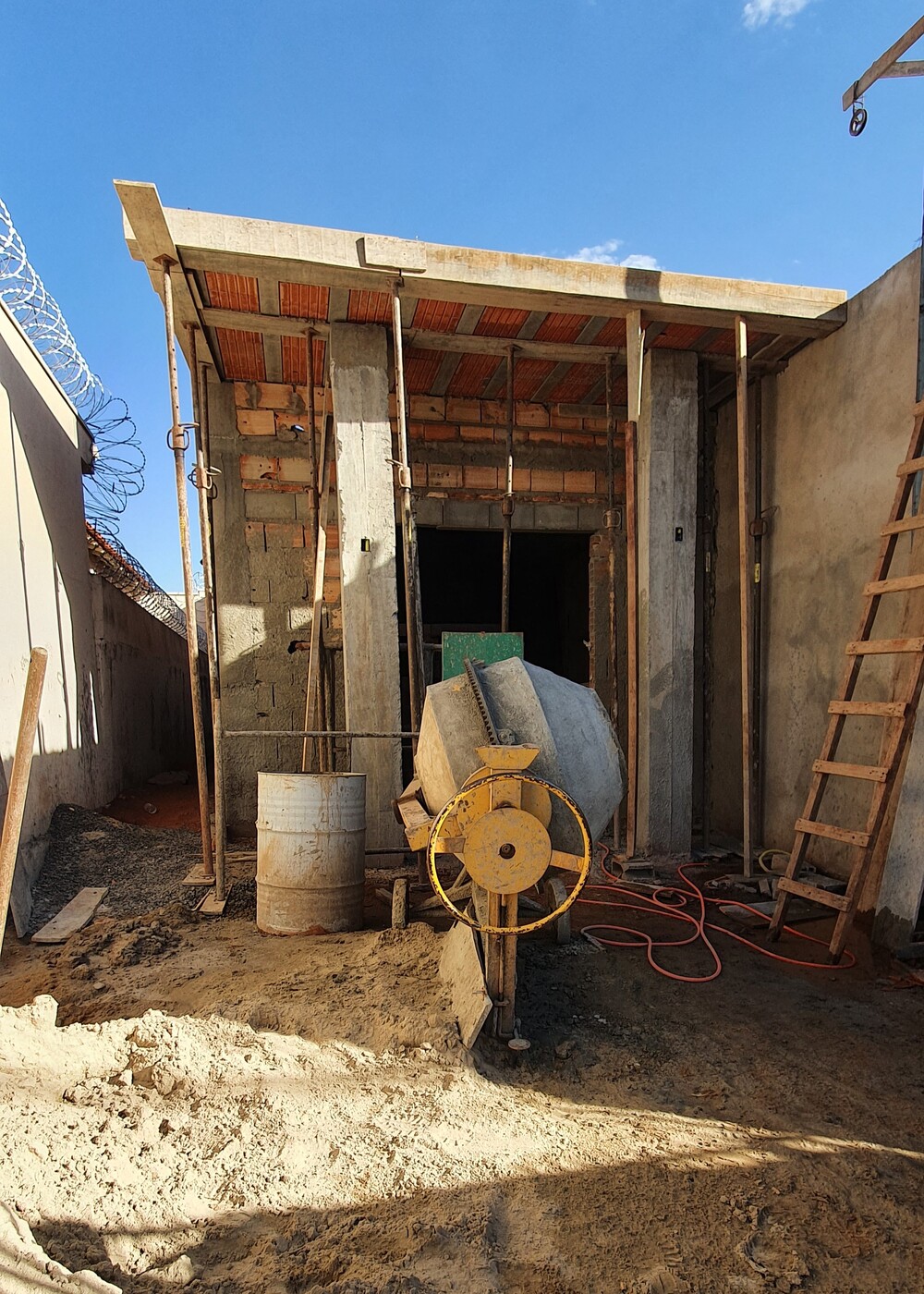 Escritório Profissional — foto 1 da obra executada pela MRE Construções