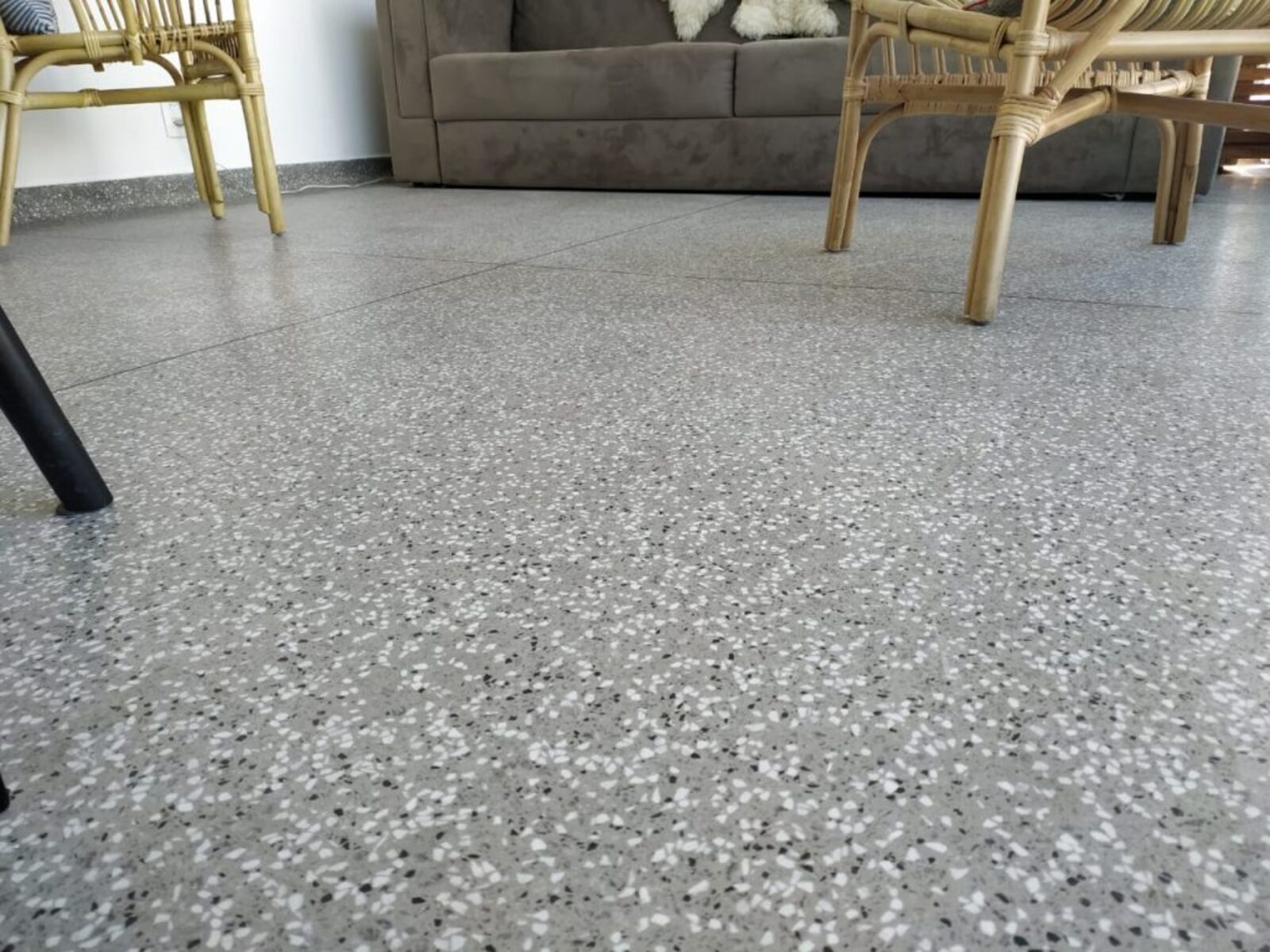 Piso de granilite — foto 4 da obra executada pela MRE Construções