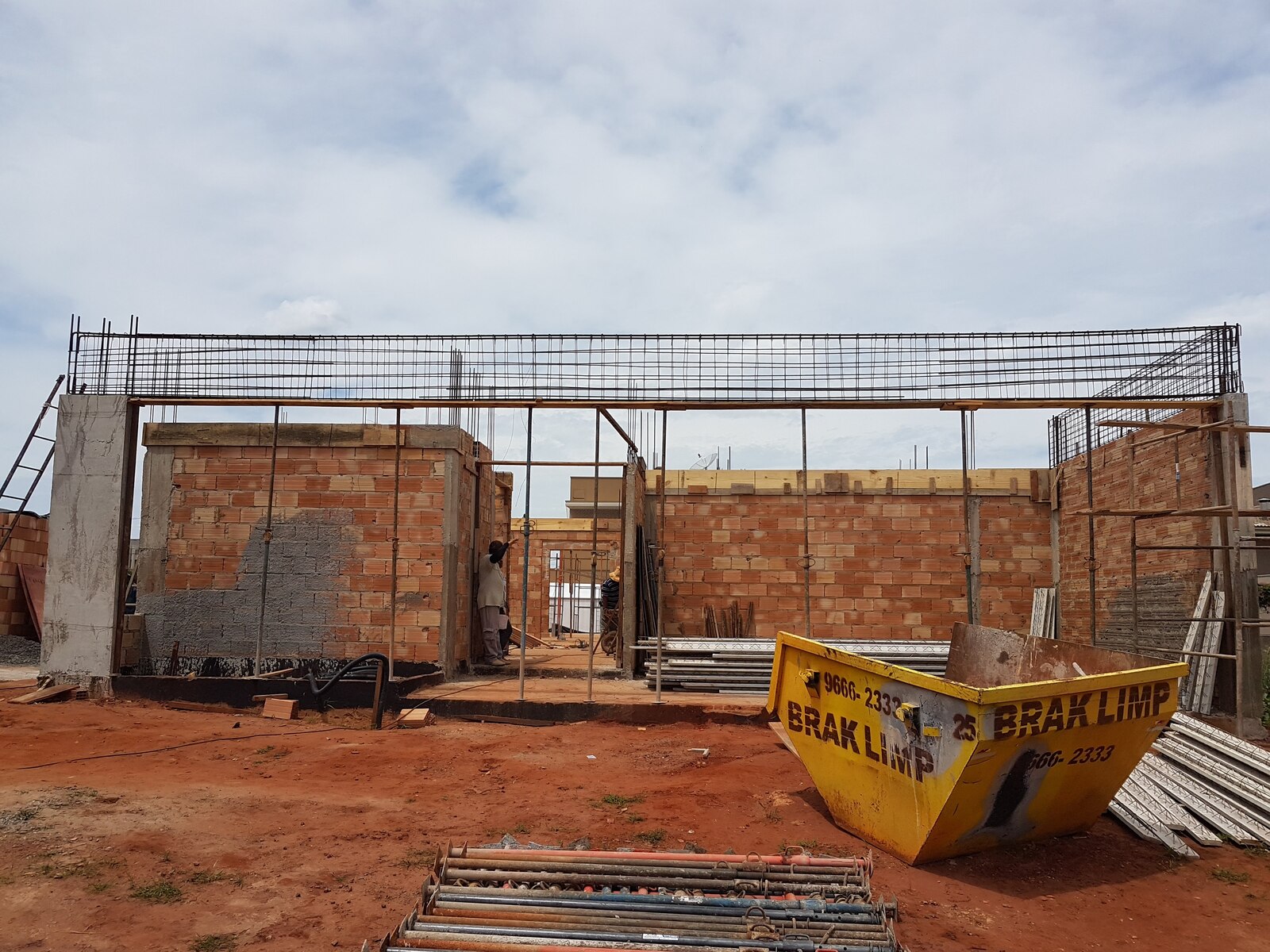 Residência Chave na Mão — foto 1 da obra executada pela MRE Construções